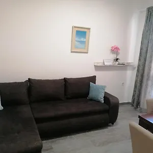  Appartamento Apartments Njivice