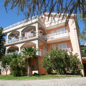 And Apartman