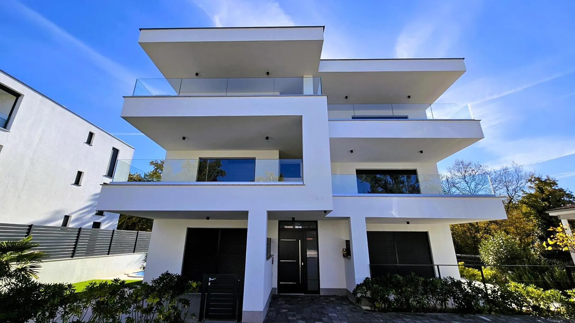 Apartman Isabella contacts